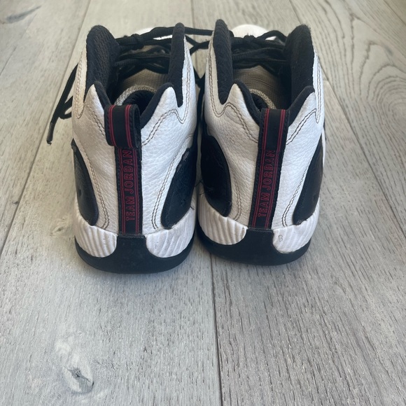 JORDAN JUMP MAN TEAM 2 - Picture 4 of 9